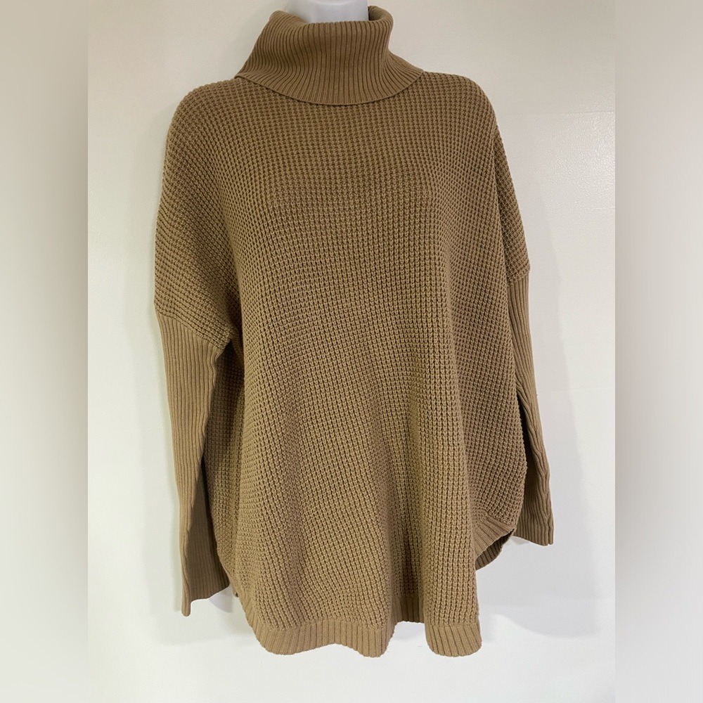 Michael Kors Turtleneck Sweater size L Curved Hem Knit Oversized new without tag